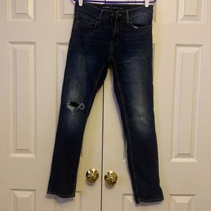 In Great Condition men Old Navy destroyed denim jeans size 29x32